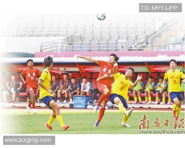 全球足球联赛竞争激烈顶级球队纷纷角逐冠军争夺战展现精彩赛事风云 全球足球联赛竞争激烈顶级球队纷纷角逐冠军争夺战展现精彩赛事风云