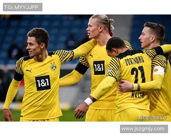 多特蒙德主场激战沃尔夫斯堡巅峰对决上演青春风暴燃动全场 多特蒙德主场激战沃尔夫斯堡巅峰对决上演青春风暴燃动全场