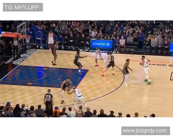 尼克斯大战篮网巅峰对决纽约德比火花四射谁能笑到最后