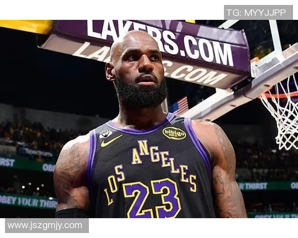 勒布朗詹姆斯的传奇之路:从高中天才到NBA历史最佳球员的辉煌历程 勒布朗詹姆斯的传奇之路:从高中天才到NBA历史最佳球员的辉煌历程